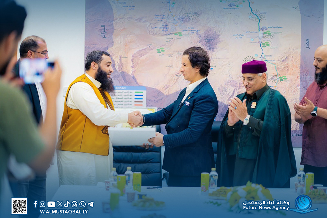 تقديرًا لمواقفه الوطنية.. الصديق حفتر يحظى بتكريم شباب المرج