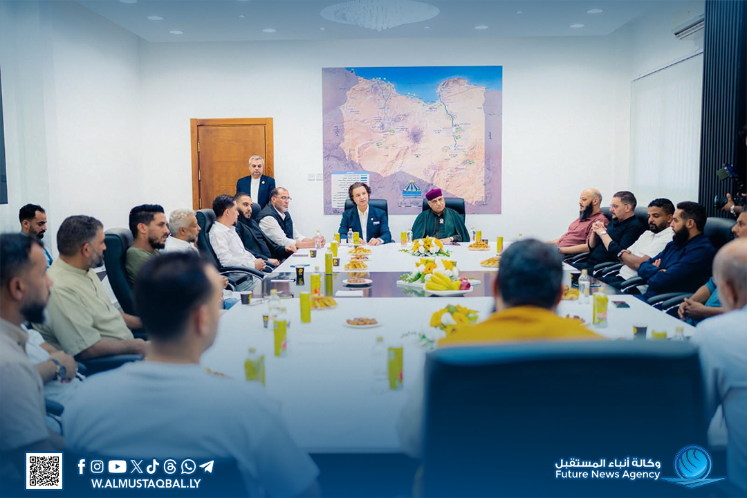 تقديرًا لمواقفه الوطنية.. الصديق حفتر يحظى بتكريم شباب المرج