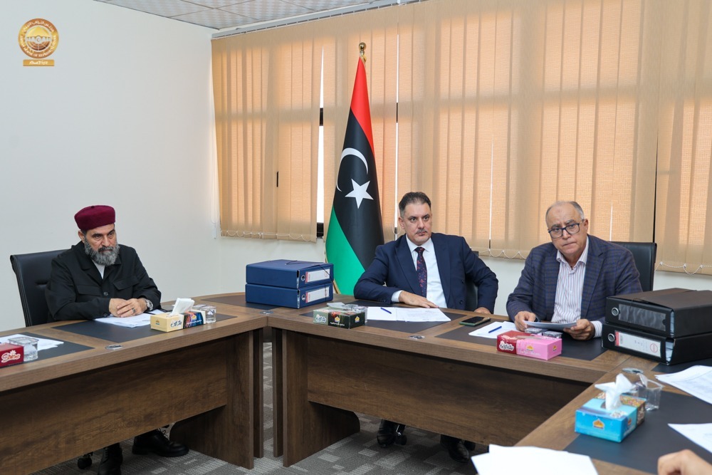 لجنة متابعة أوضاع جهاز الإمداد الطبي تعقد اجتماعها السادس