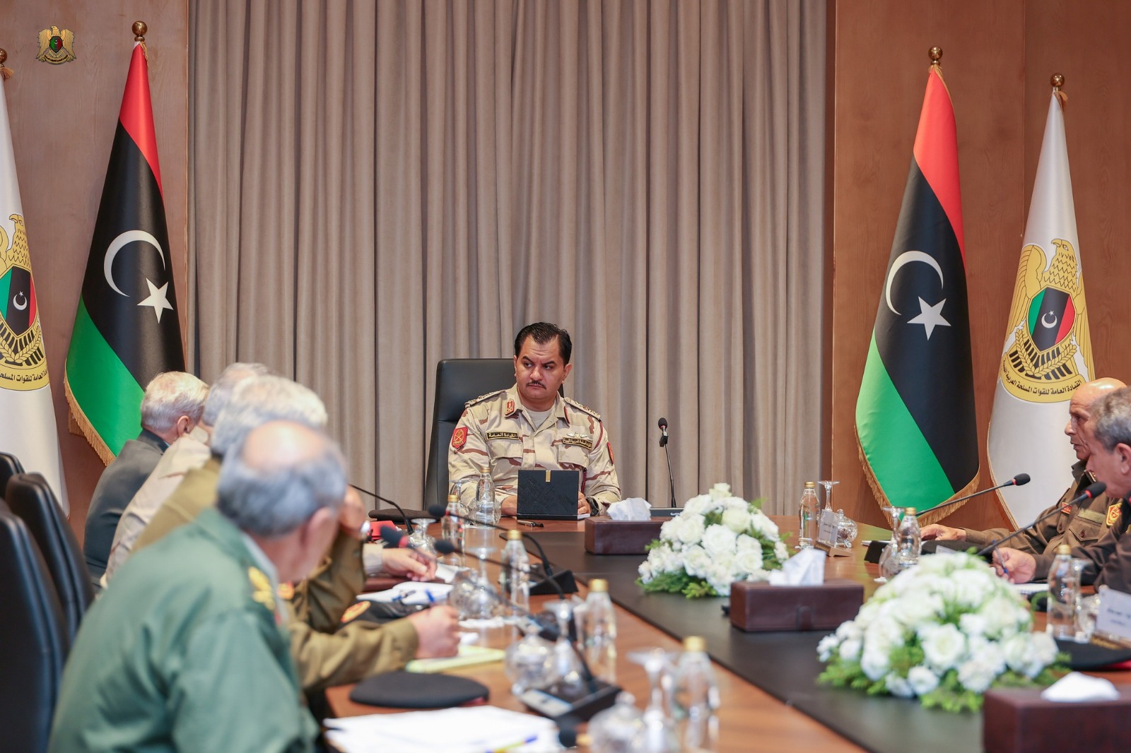 الفريق صدام يلتقي رئيس هيئة العمليات وآمري المناطق العسكرية