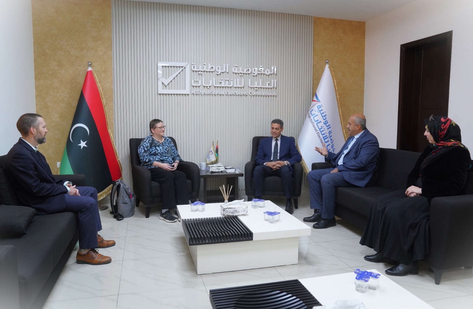 السايح يبحث مع السفيرة الكندية آخر مستجدات العملية الانتخابية