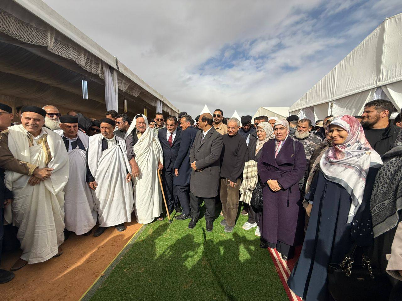 عدد من النواب يشاركون في تدشين مشروع مطار الزاوية التجاري 