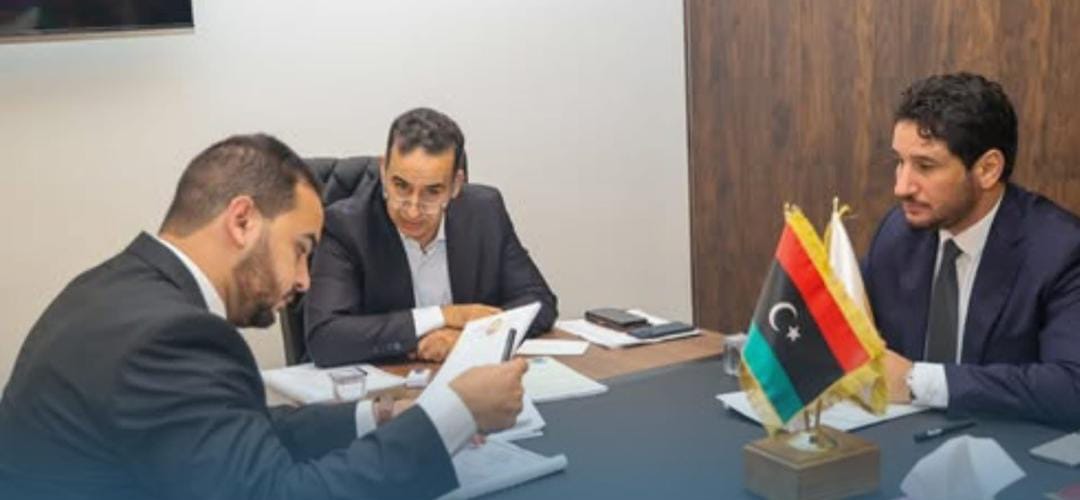 هيئة رئاسة مجلس النواب تبحث سبل تعزيز كفاءة أداء المجلس