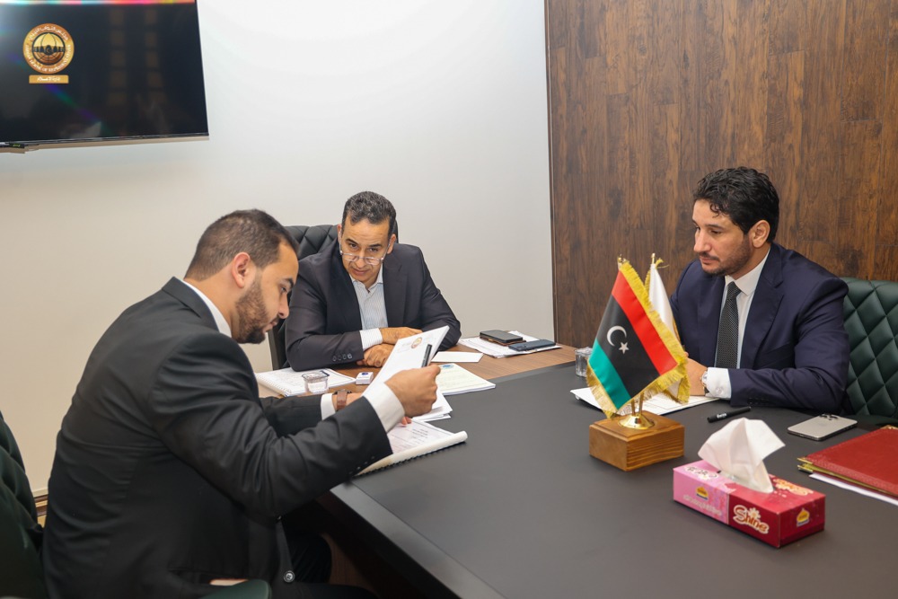 هيئة رئاسة مجلس النواب تبحث سبل تعزيز كفاءة أداء المجلس