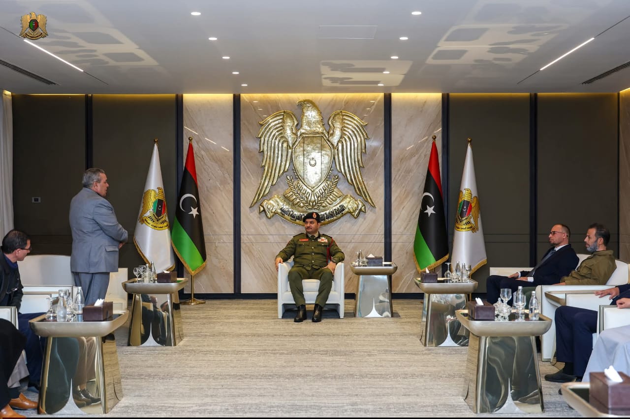 الفريق صدام يستقبل وفدًا من قبلية المغاربة