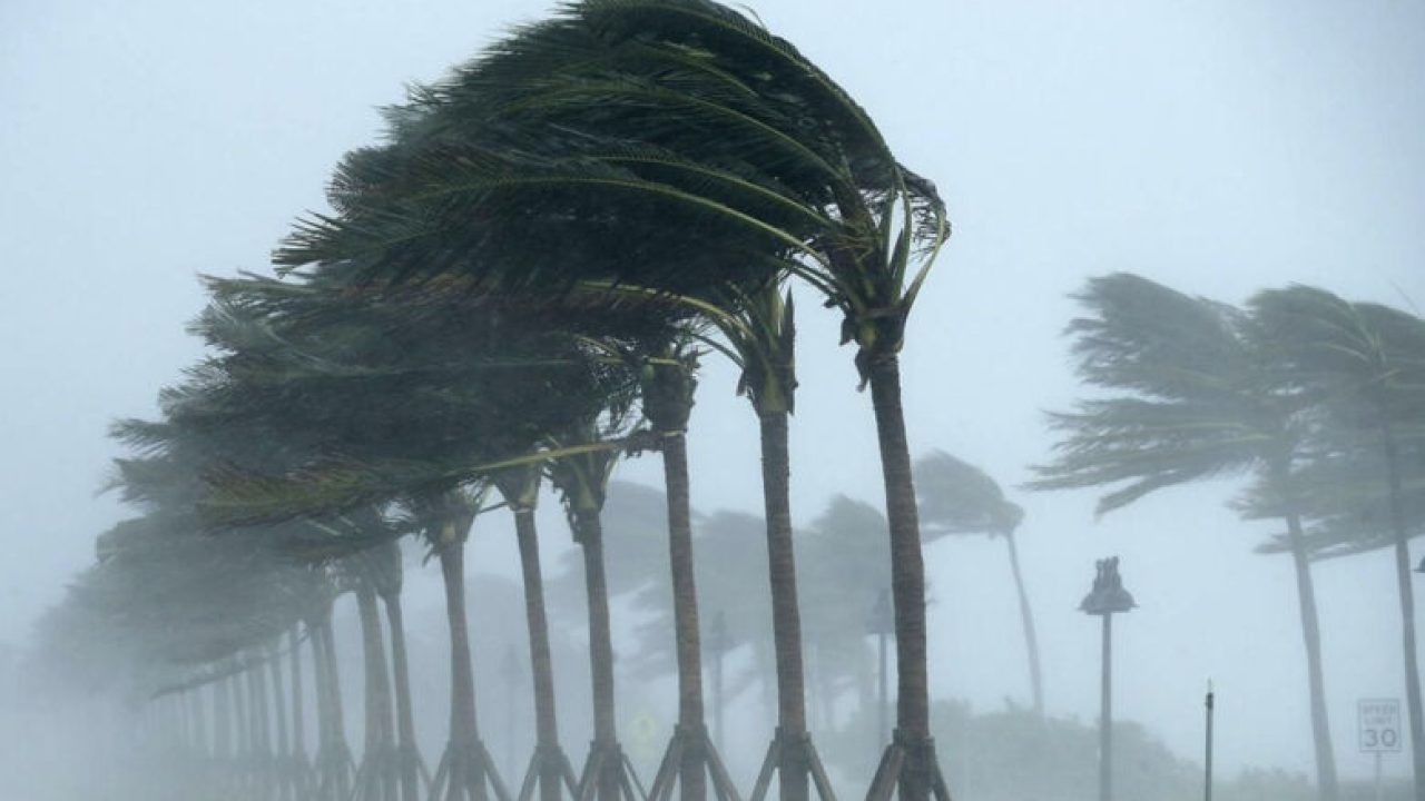 المركز الوطني للارصاد يحذر من  رياح قوية وأتربة على شمال ليبيا وأمطار رعدية متفرقة خلال اليومين القادمين