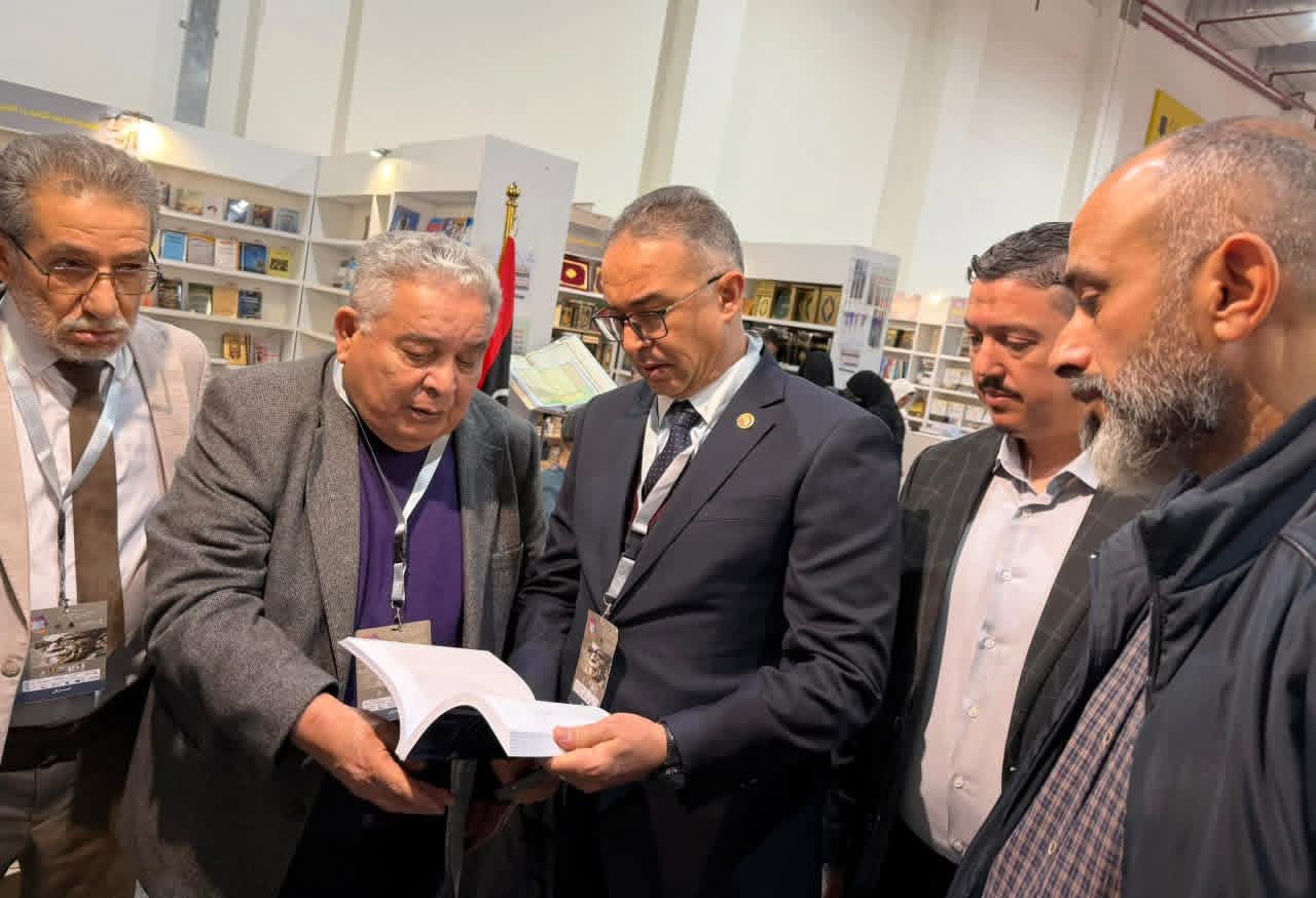 الشويهدي يزور دور النشر الليبية المشاركة في معرض القاهرة 