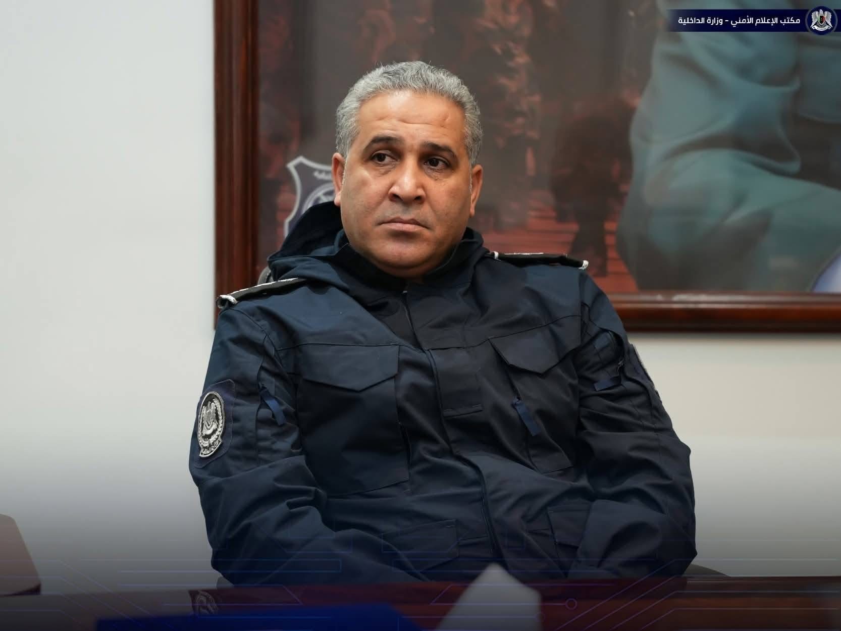 وكيل الداخلية يجتمع مع مصرف الوحدة لمناقشة تفعيل الخدمات الإلكترونية