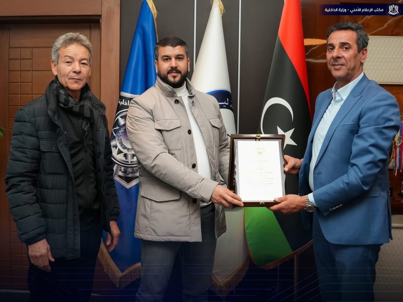 وكيل وزارة الداخلية يبحث مع إدارة المدرسة الدولية بنغازي سُبل دعم العملية التعليمية