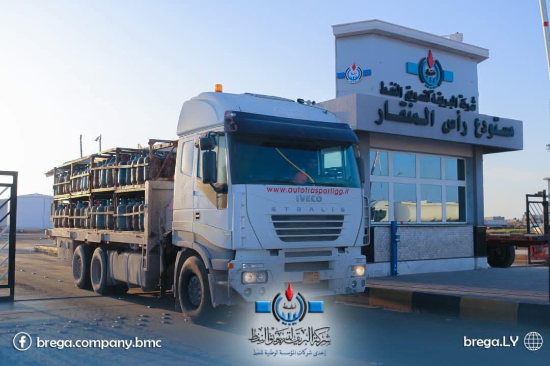 استمرار توزيع شحنات أسطوانات الغاز من مستودع رأس المنقار للمناطق الوسطى والشرقية
