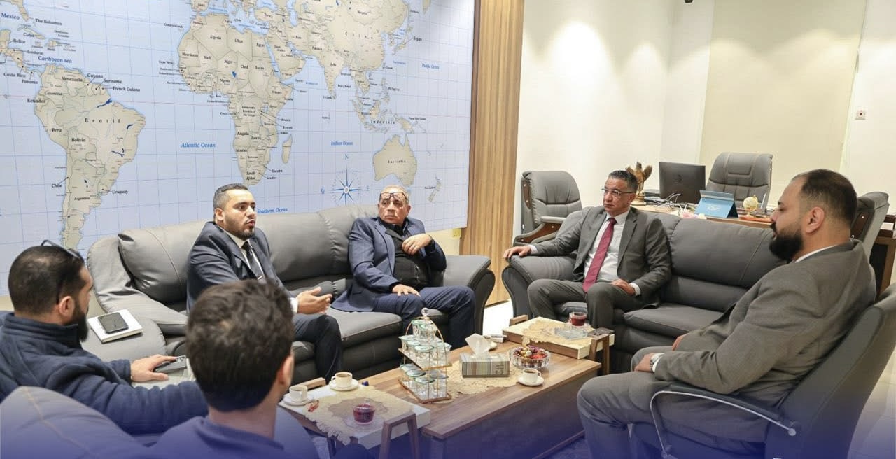غرفة التجارة بنغازي تبحث التعاون التقني مع شركة سعودية متخصصة في الذكاء الاصطناعي