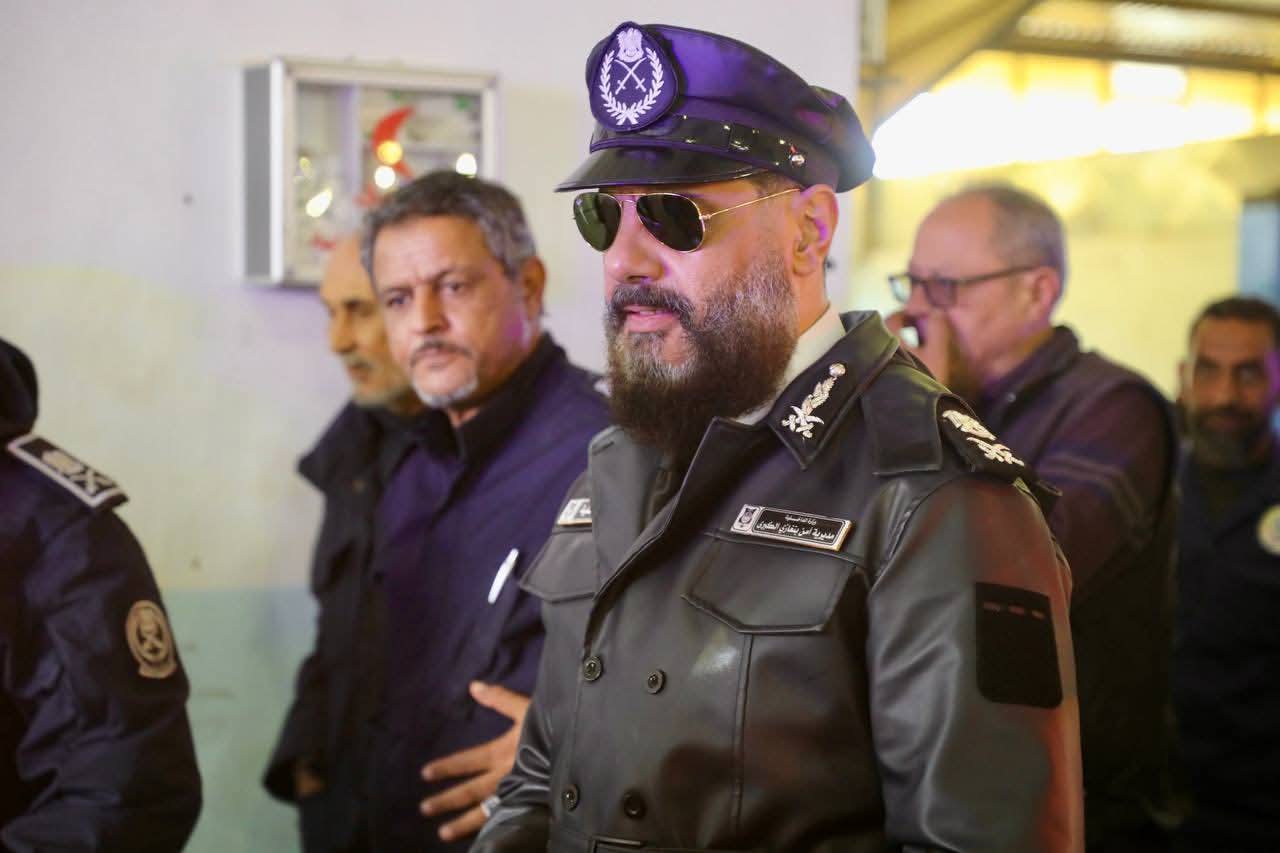 مدير أمن بنغازي يشرف على تعزيز جاهزية النجدة والانضباط الأمني استعدادًا لرمضان