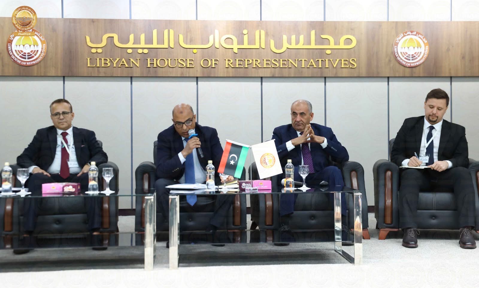 انطلاق مؤتمر التنويع الاقتصادي في بنغازي بمشاركة حكومية وأكاديمية واسعة