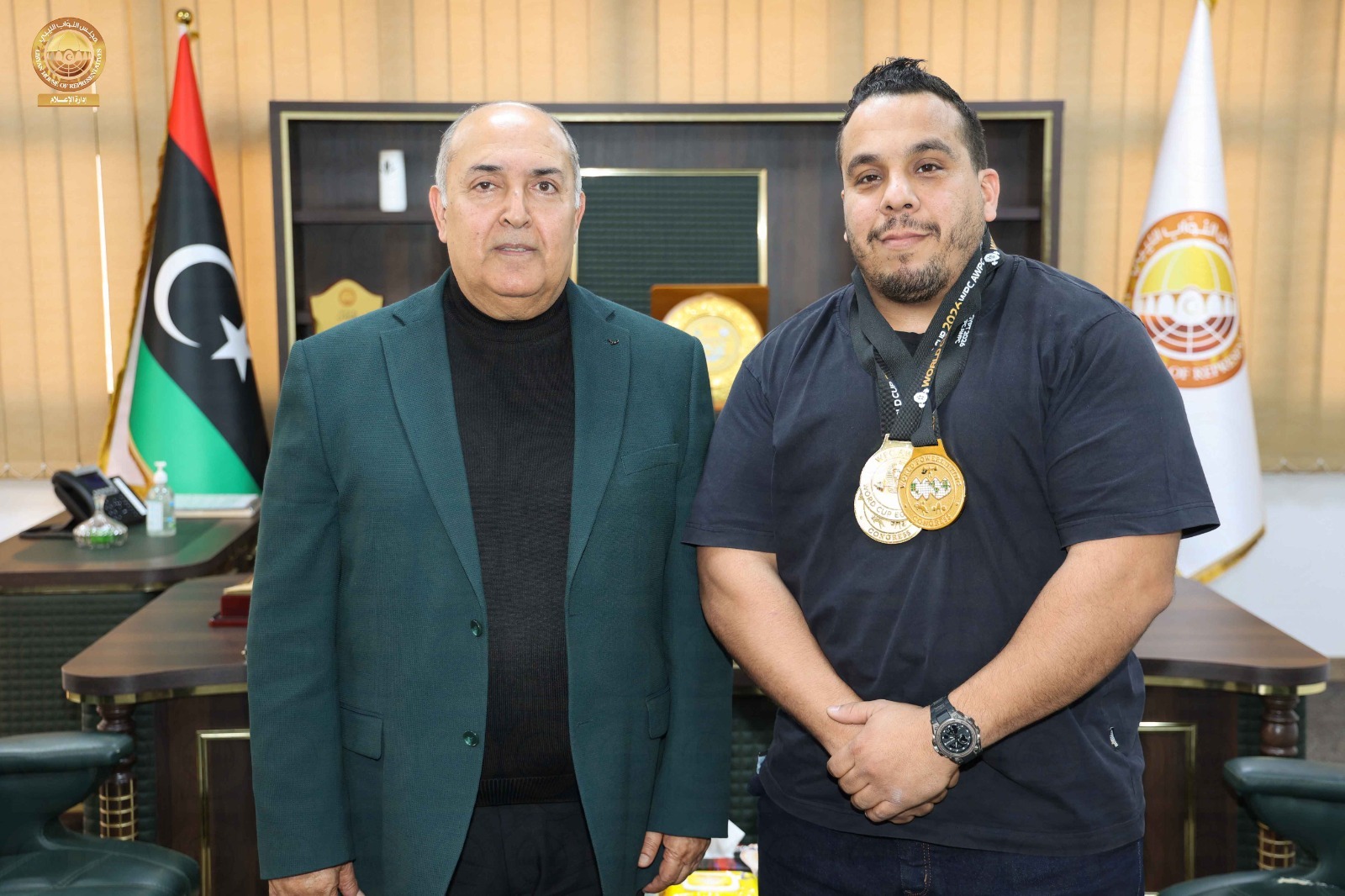 الفضيل يهنئ البطل عبد الله هاجر  بمناسبة تتويجه في منافسات القوة البدنية