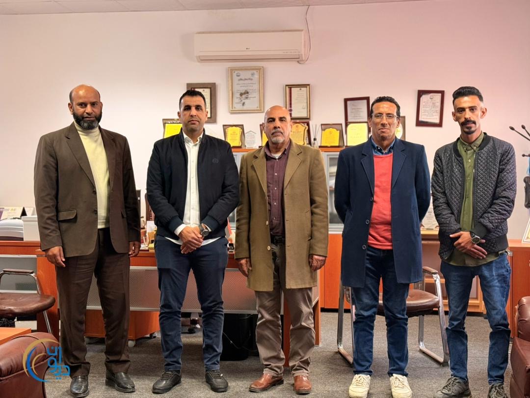 رئيس ديوان الخدمة المدنية بالمنطقة الشرقية يزور كلية التقنية الطبية ببنغازي