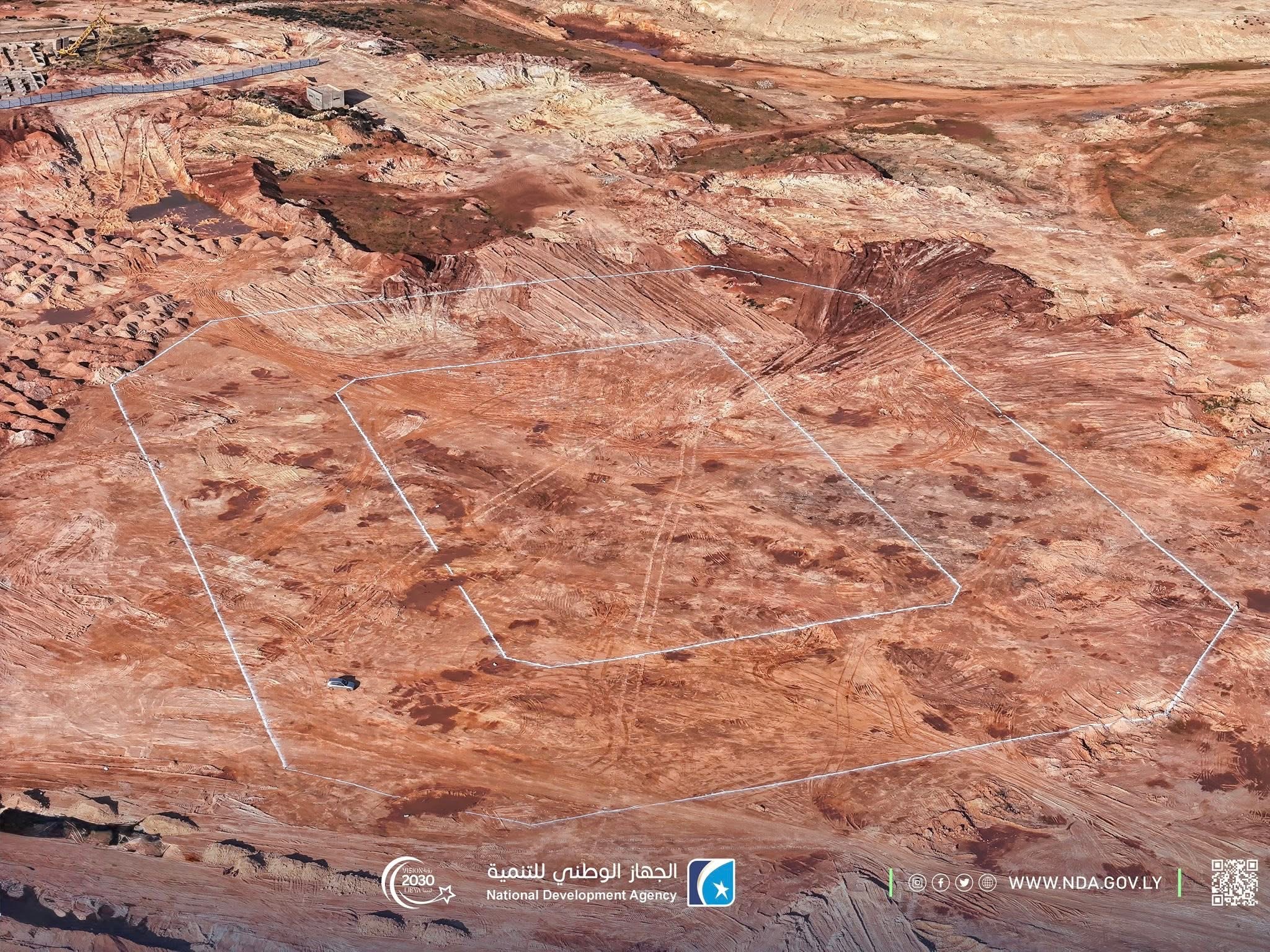 انطلاق تنفيذ مشروع ملعب شهداء الكرامة بالمرج ضمن خطة تطوير الملاعب الدولية