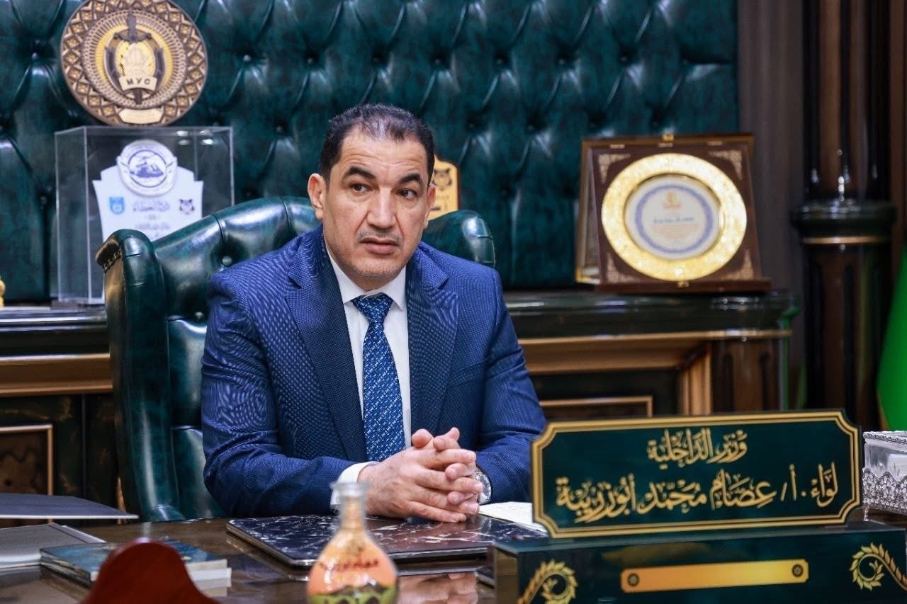 الداخلية تبحث دعم مديرية أمن الجفرة وتعزيز الانتشار الأمني بالمنطقة