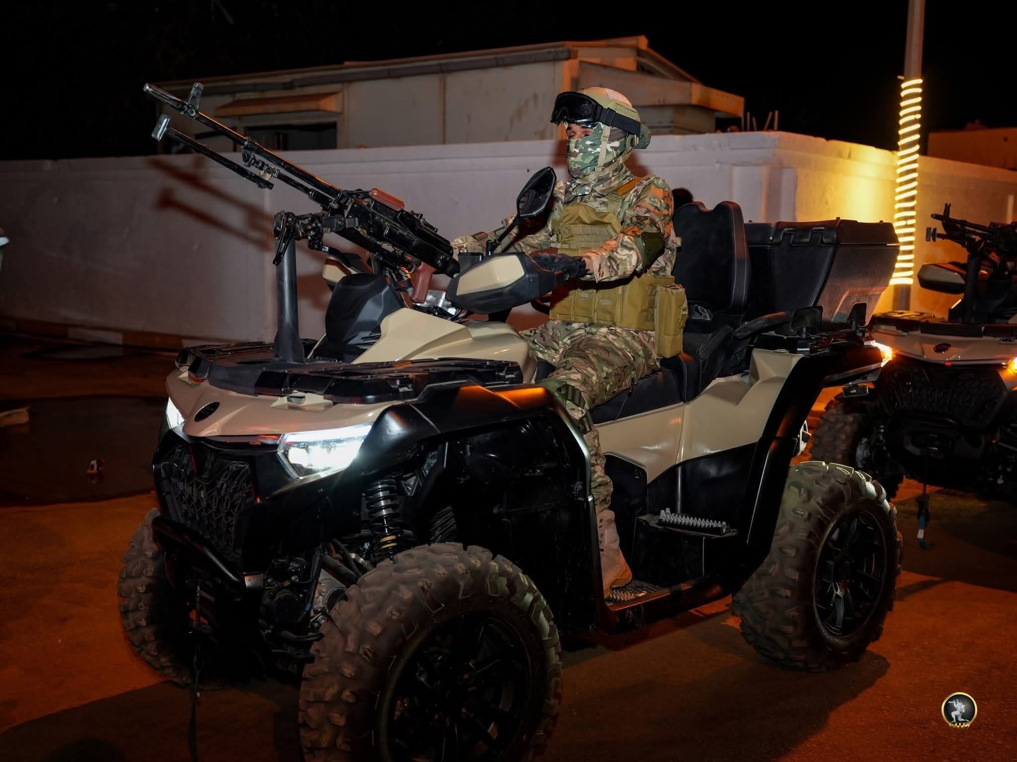 لواء سبل السلام ينفذ مسيرًا ليليًا في شوارع الكفرة