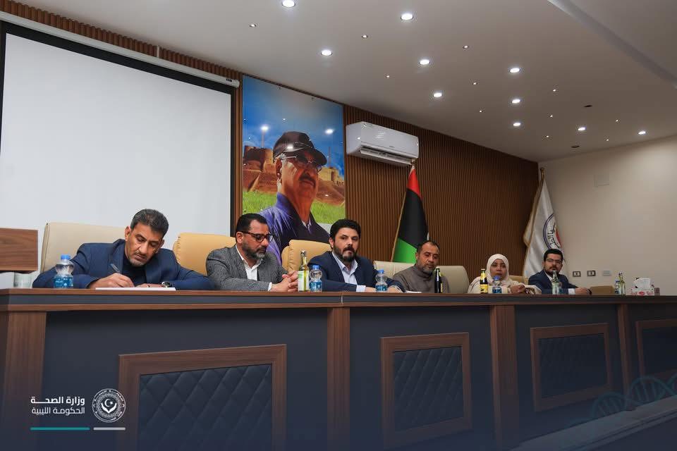 وكيل عام الصحة يبحث تفعيل مركز سبها الطبي كمركز مرجعي لخدمة الجنوب الغربي