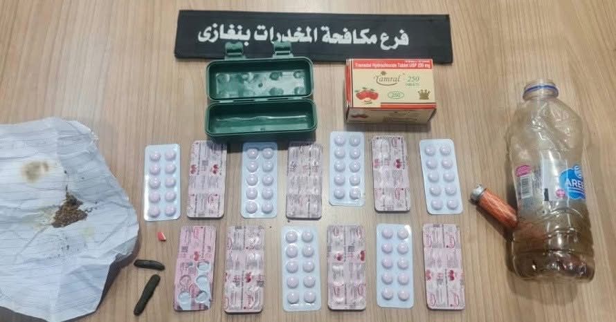 كمين أمني يُسقط مروجًا في بنينا بحوزته ترامادول وحشيش معدّ للتعاطي