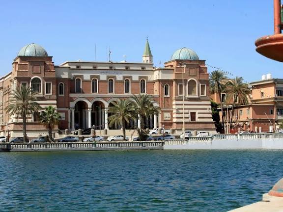 مصرف ليبيا المركزي يطلق خطة لتوزيع السيوله النقديه ويحدد سقف السحب