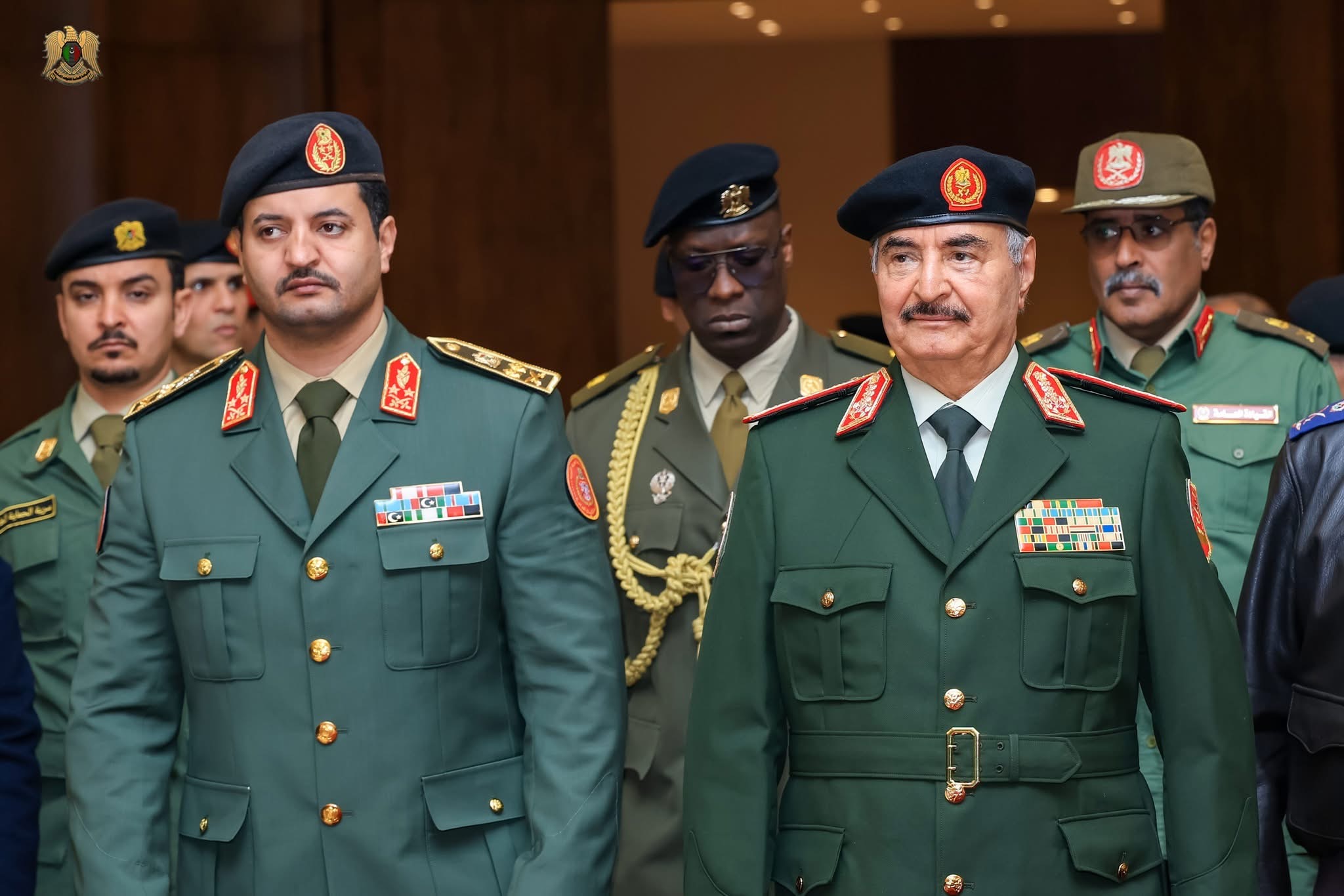 القائد العام للقوات المسلحة يشارك ضباط الجيش في إفطار رمضاني ويؤكد جاهزية القوات لحماية ليبيا