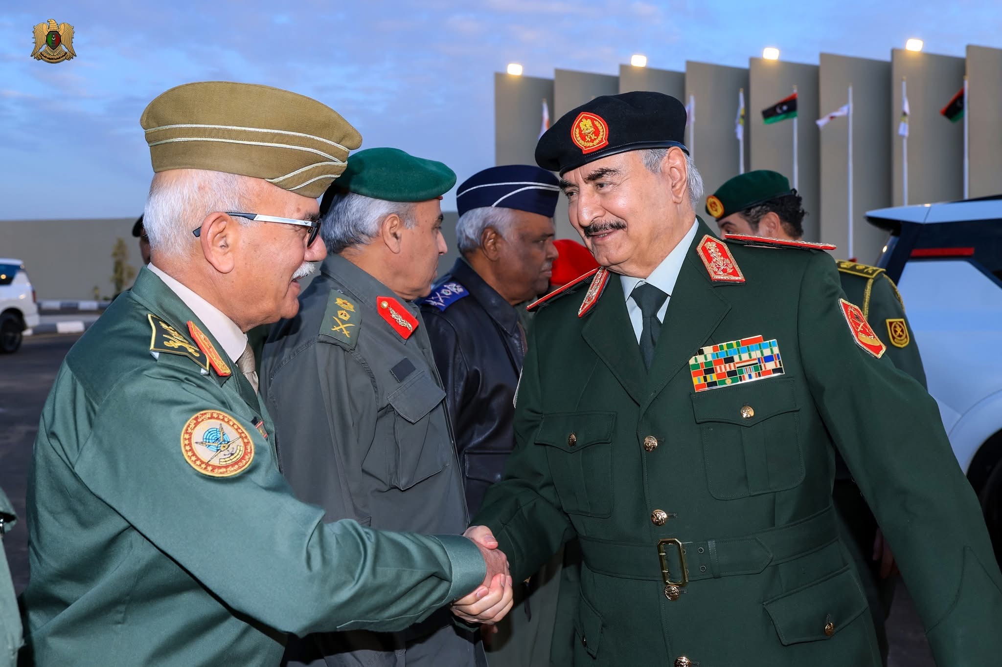 القائد العام للقوات المسلحة يشارك ضباط الجيش في إفطار رمضاني ويؤكد جاهزية القوات لحماية ليبيا