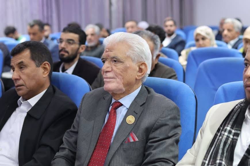 النائب ابراهيم زغيد  يشارك في جلسة حوارية رمضانية بجامعة بنغازي حول اللامركزية والحوكمة