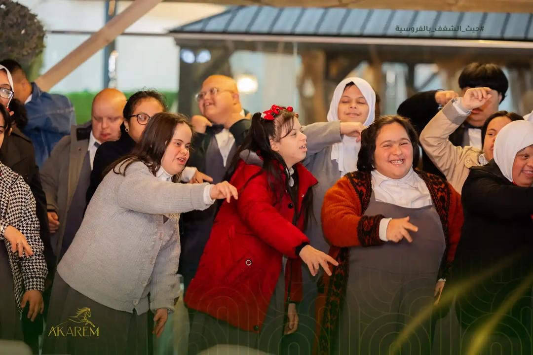 أصدقاء ذوي الهمم يزورون إسطبلات أكارم ضمن فعالية رمضانية