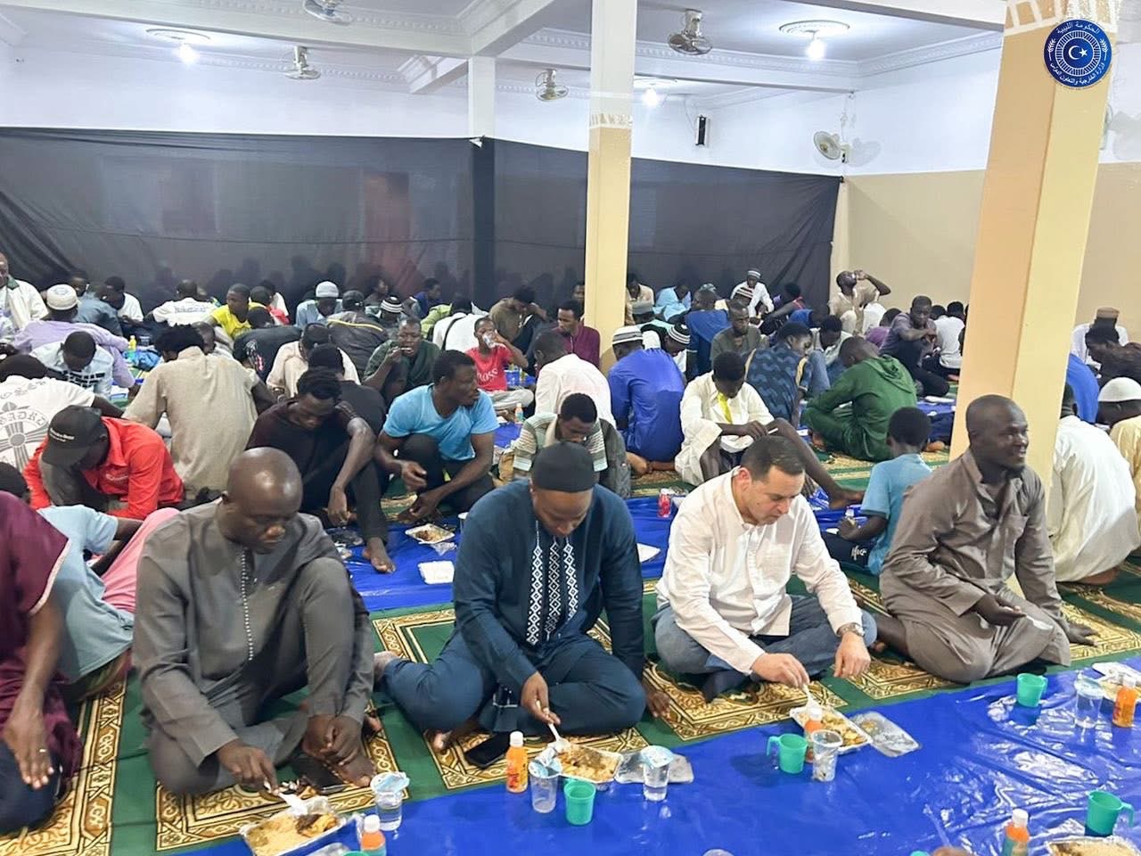 وزير الخارجية بالحكومة الليبية يقيم مأدبة إفطار رمضانية في بيساو لتعزيز العلاقات