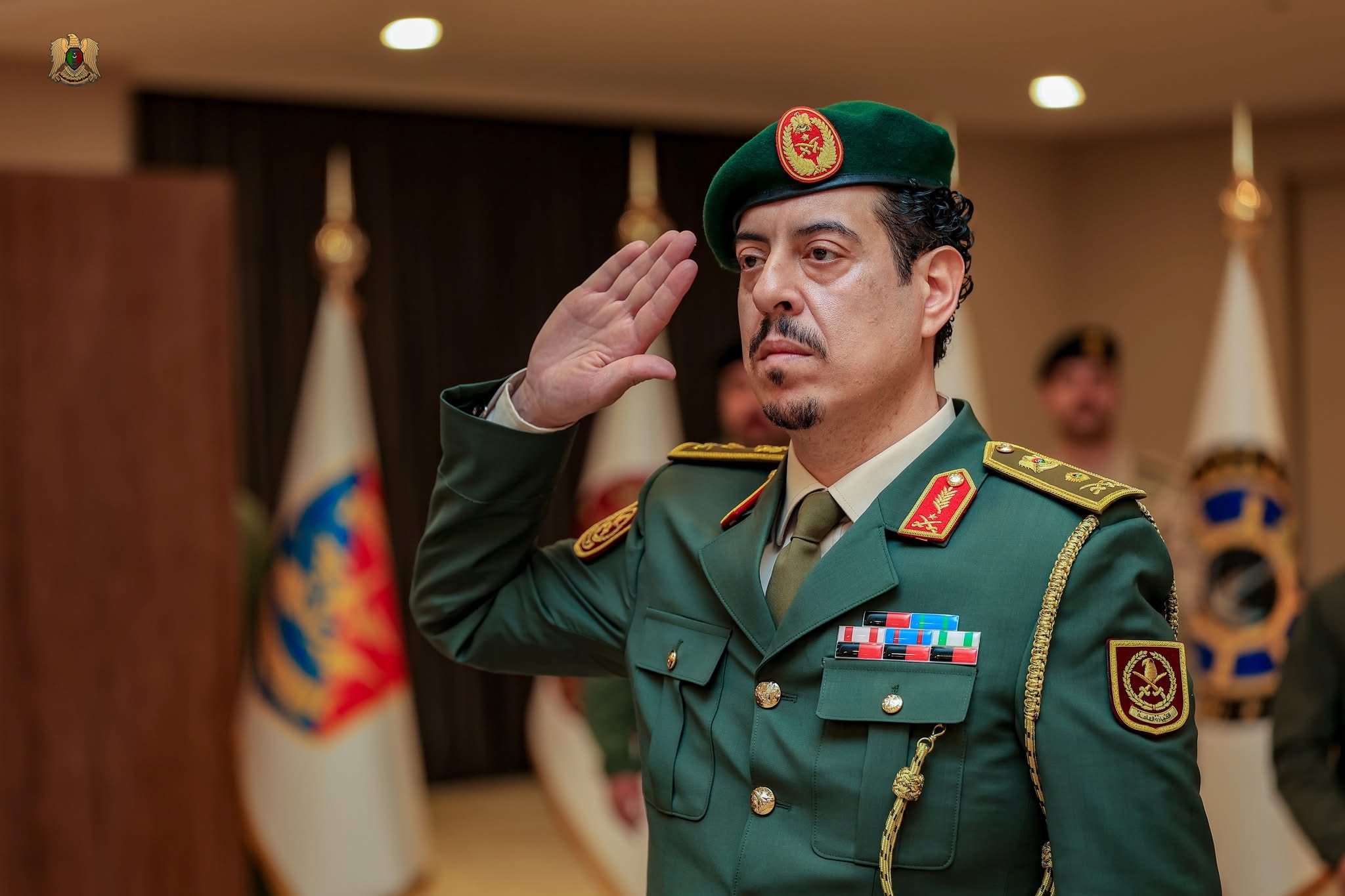 القائد العام للقوات المسلحة يستقبل المهنئين بعيد الفطر ويؤكد جاهزية الجيش