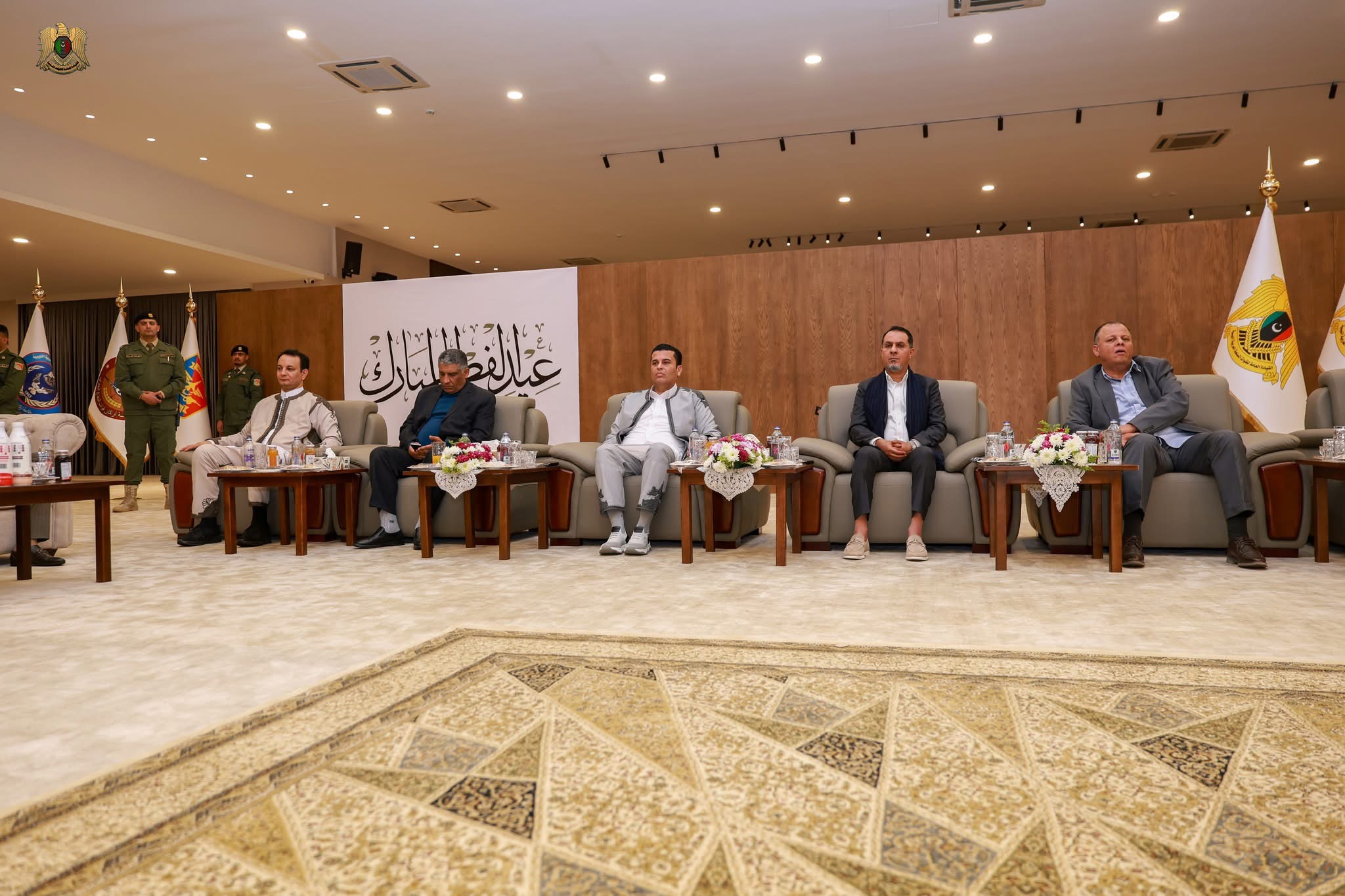 القائد العام للقوات المسلحة يستقبل المهنئين بعيد الفطر ويؤكد جاهزية الجيش