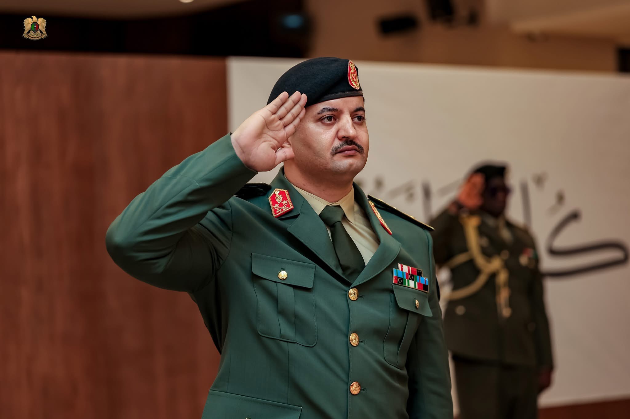 القائد العام للقوات المسلحة يستقبل المهنئين بعيد الفطر ويؤكد جاهزية الجيش