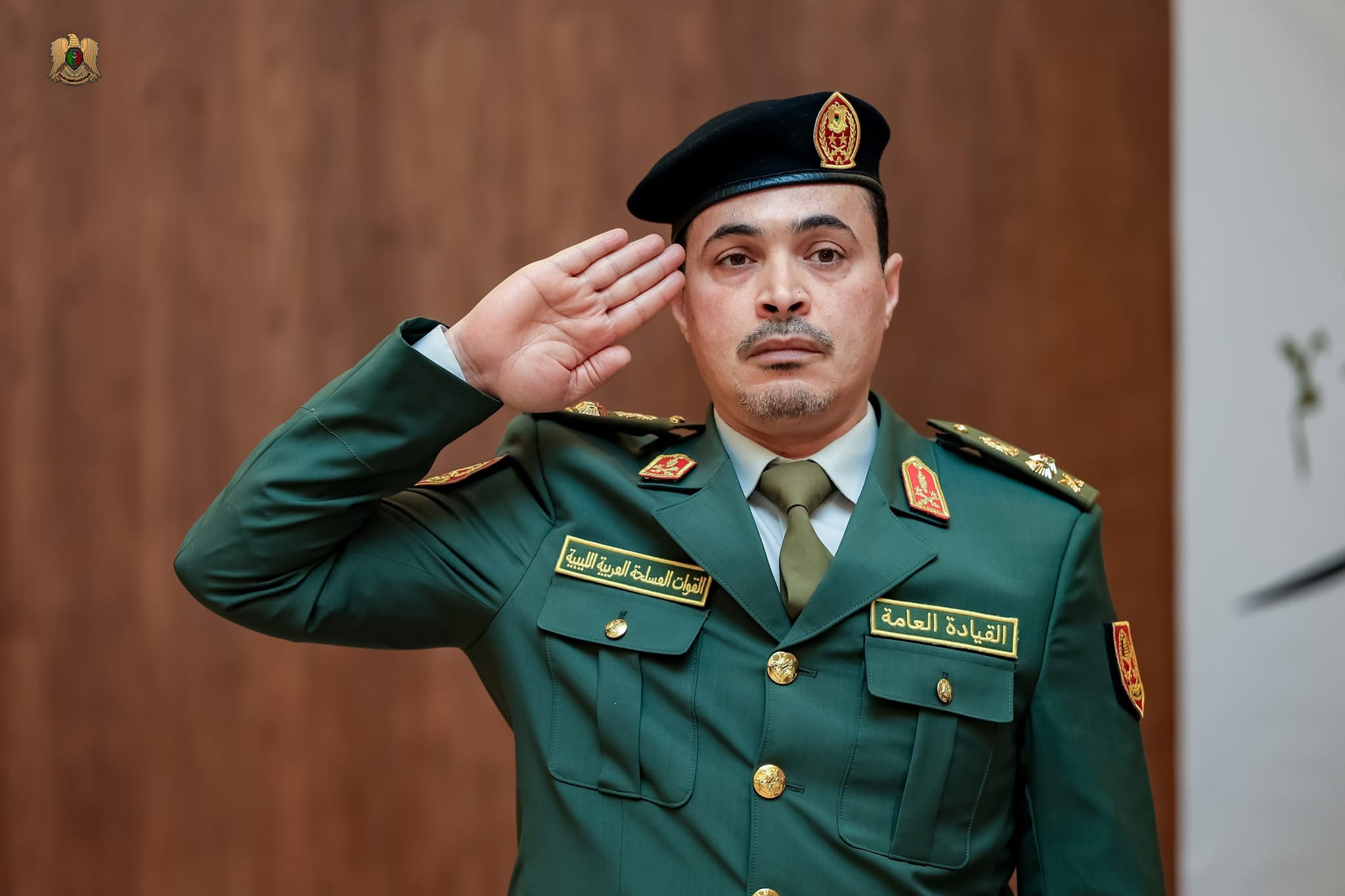 القائد العام للقوات المسلحة يستقبل المهنئين بعيد الفطر ويؤكد جاهزية الجيش