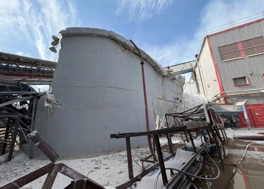 الجيش الإيراني يستهدف مصنعا يحتوى على مواد خطيرة في بئر السبع