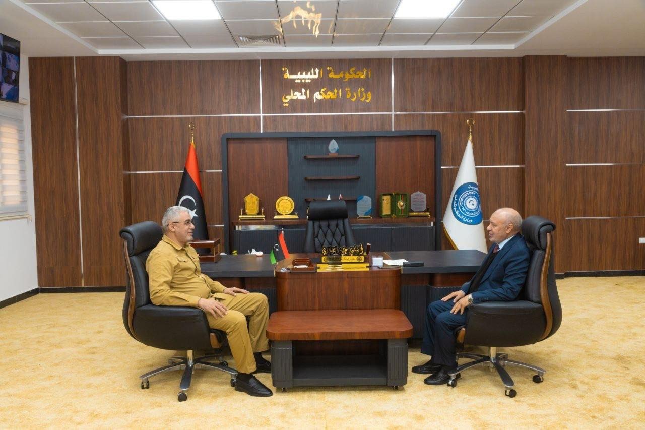 وزيرا الحكم المحلي والتعليم يناقشان الموضوعات المشتركة