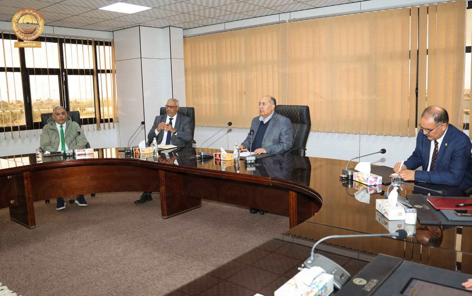 رئيس ديوان مجلس النواب يبحث سير العمل وخطط الربع الثاني خلال اجتماع دوري ببنغازي