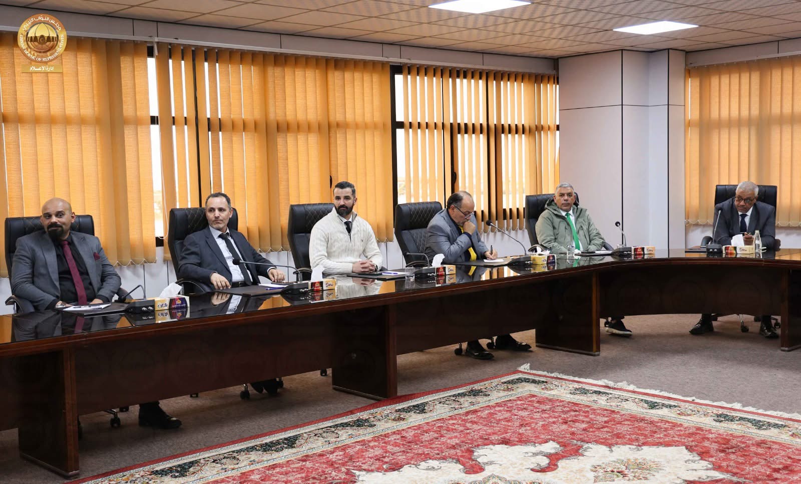 رئيس ديوان مجلس النواب يبحث سير العمل وخطط الربع الثاني خلال اجتماع دوري ببنغازي