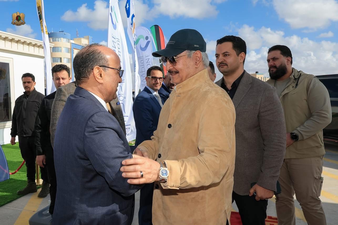 جولة ميدانية القائد العام للقوات المسلحة، المشير أركان حرب ميناء بنغازي "خليفة أبوالقاسم حفتر لمتابعة مشاريع الإعمار وتطوير 