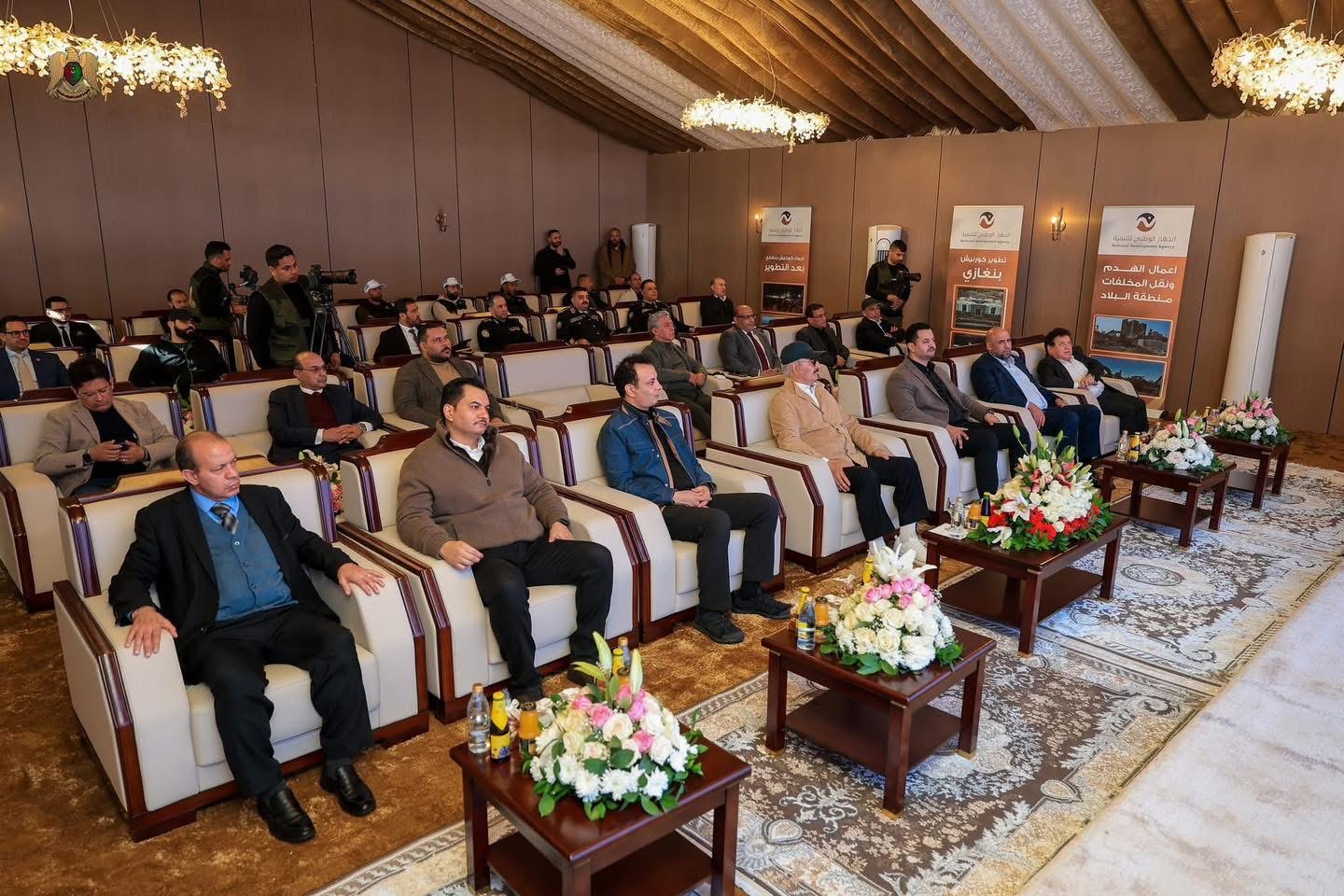 جولة ميدانية القائد العام للقوات المسلحة، المشير أركان حرب ميناء بنغازي "خليفة أبوالقاسم حفتر لمتابعة مشاريع الإعمار وتطوير 