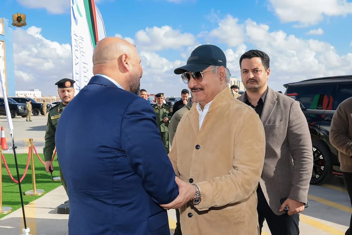 جولة ميدانية القائد العام للقوات المسلحة، المشير أركان حرب ميناء بنغازي "خليفة أبوالقاسم حفتر لمتابعة مشاريع الإعمار وتطوير 