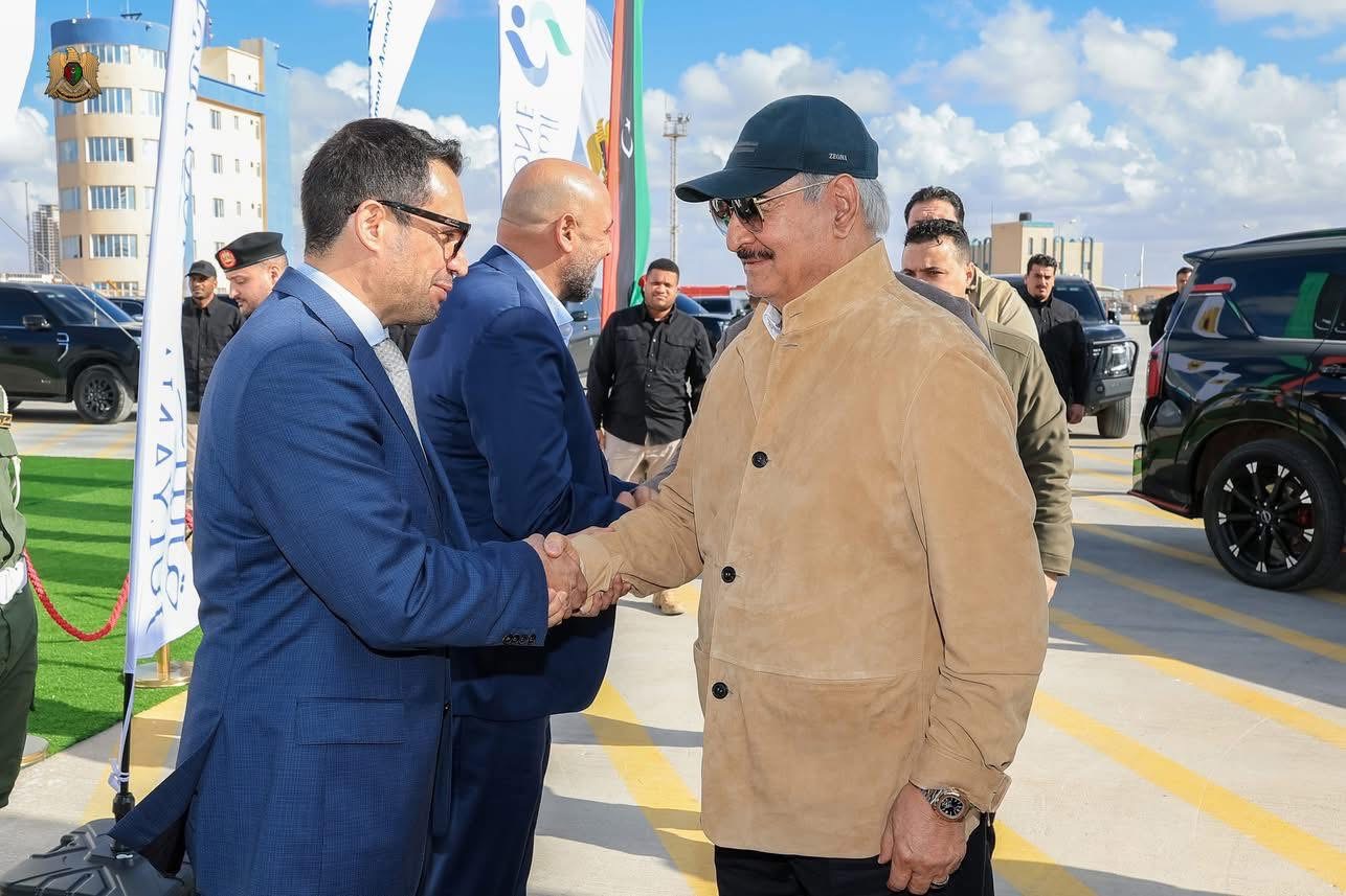 جولة ميدانية القائد العام للقوات المسلحة، المشير أركان حرب ميناء بنغازي "خليفة أبوالقاسم حفتر لمتابعة مشاريع الإعمار وتطوير 