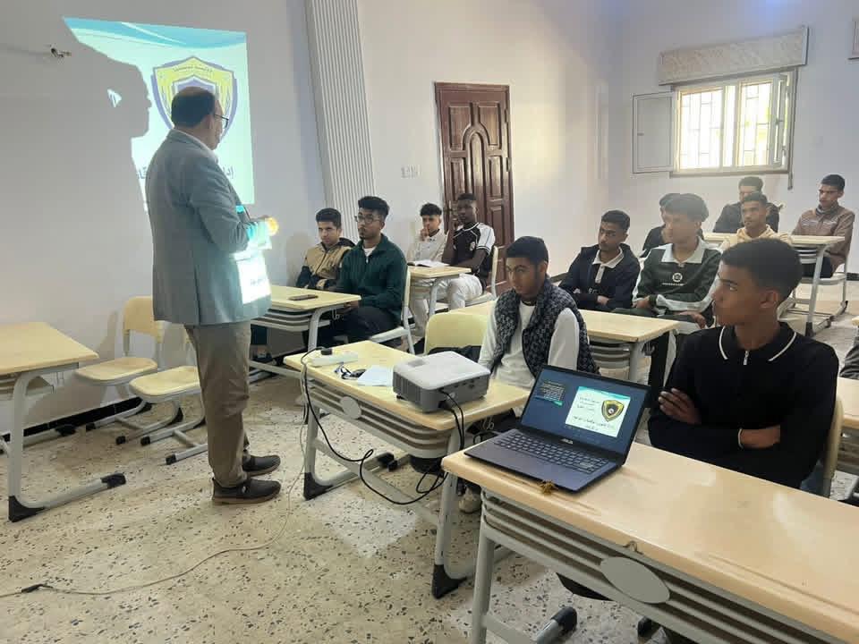 مكافحة المخدرات تواصل برامجها التوعوية داخل المؤسسات التعليمية 