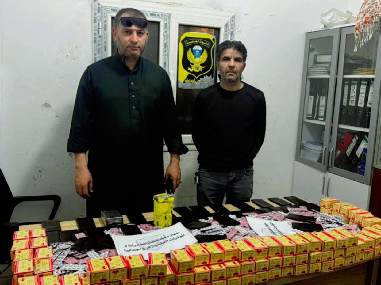 جهاز مكافحة المخدرات بأجدابيا يضبط حشيشًا وترامادول بقيمة 280 ألف دينار