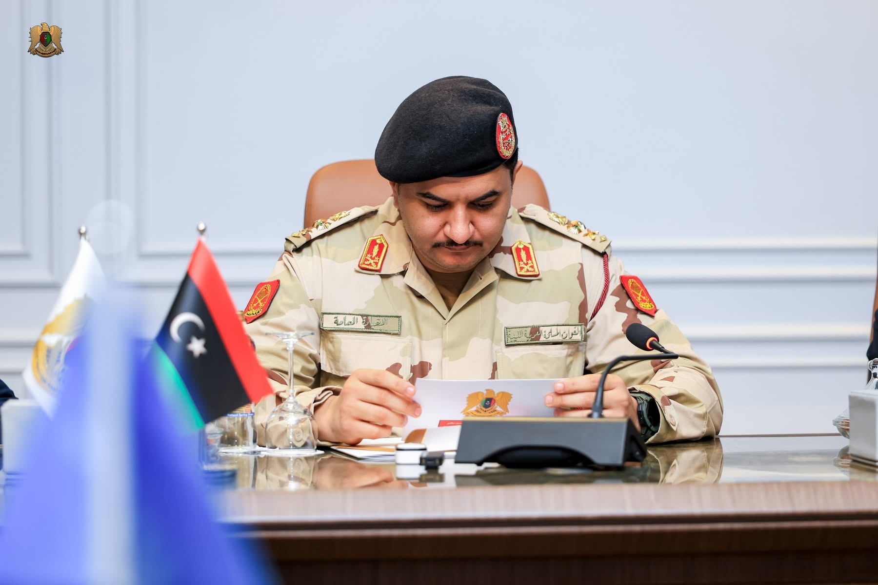 نائب القائد العام  يبحث مع نائبة بعثة الأمم المتحدة مستجدات الملفين السياسي والاقتصادي في بنغازي