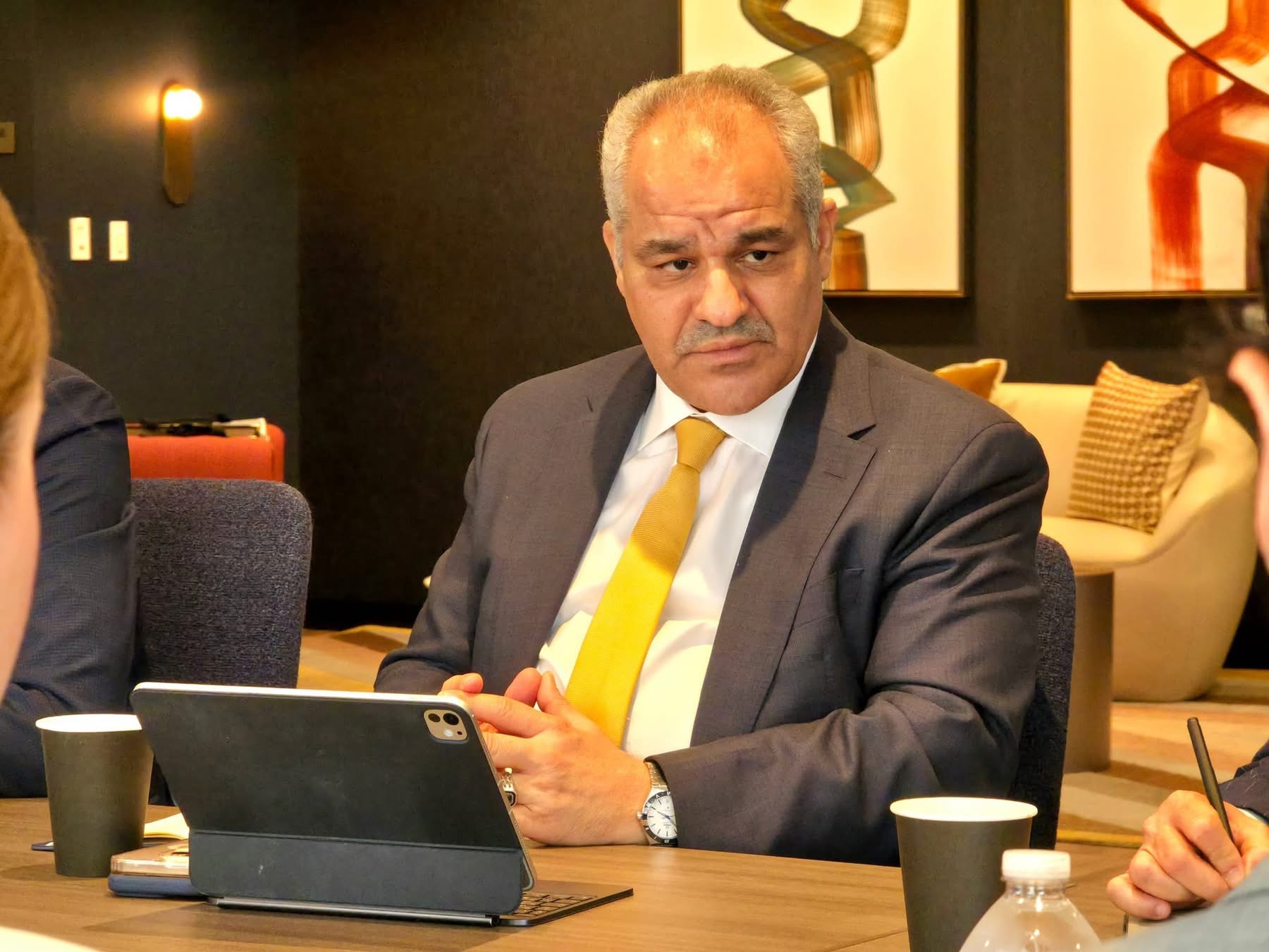 محافظ مصرف ليبيا المركزي يبحث في واشنطن عودة الشركات الأمريكية للسوق الليبي