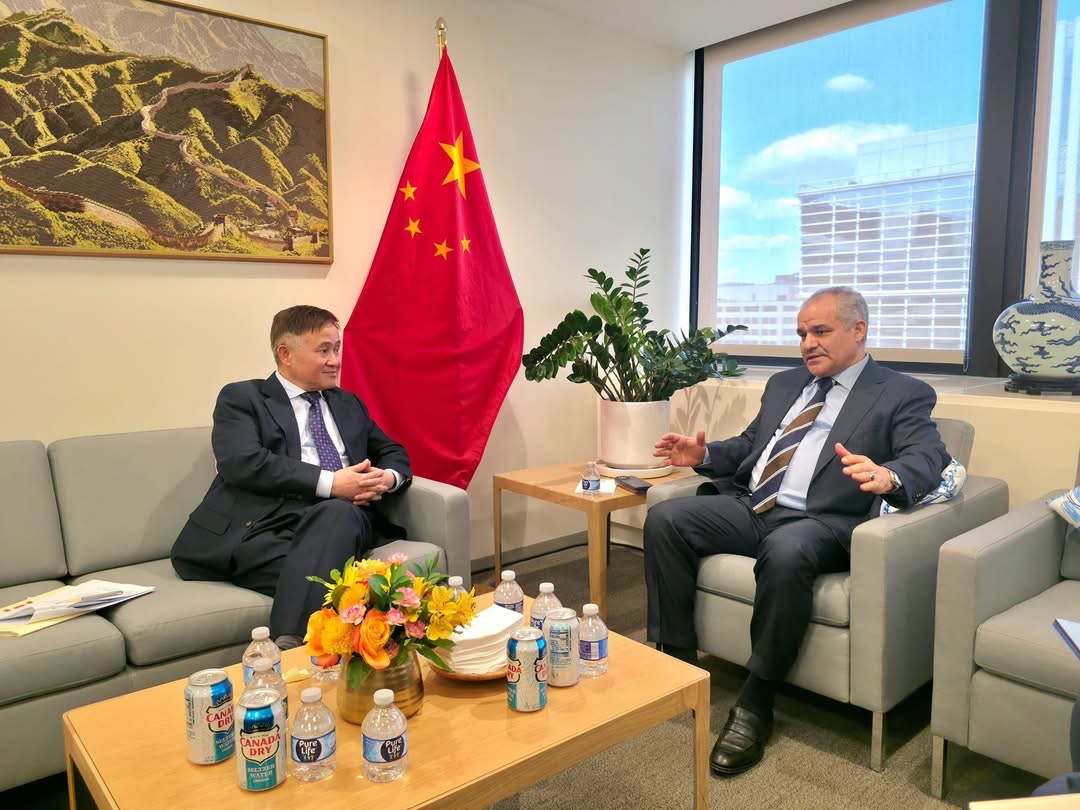 ناجي عيسى يتفق مع نظيره الصيني على إطلاق التعاملات المصرفية المباشرة وربط المصارف بنظام CIPS