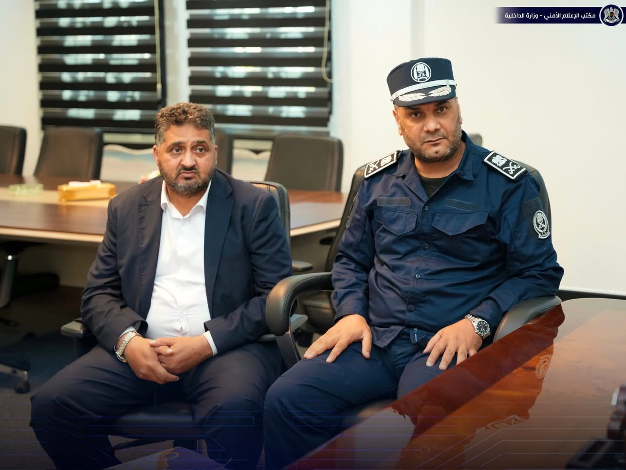 وكيل وزارة الداخلية يأذن بنشر كتاب يوثّق ثلاث سنوات من التميّز العلمي