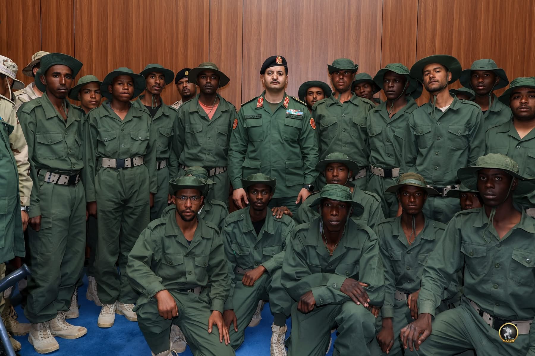 رئيس الأركان العامة يلتقي ضباط المنطقة الجنوبية  ويؤكد أهمية رفع الجاهزية لتعزيز الأمن