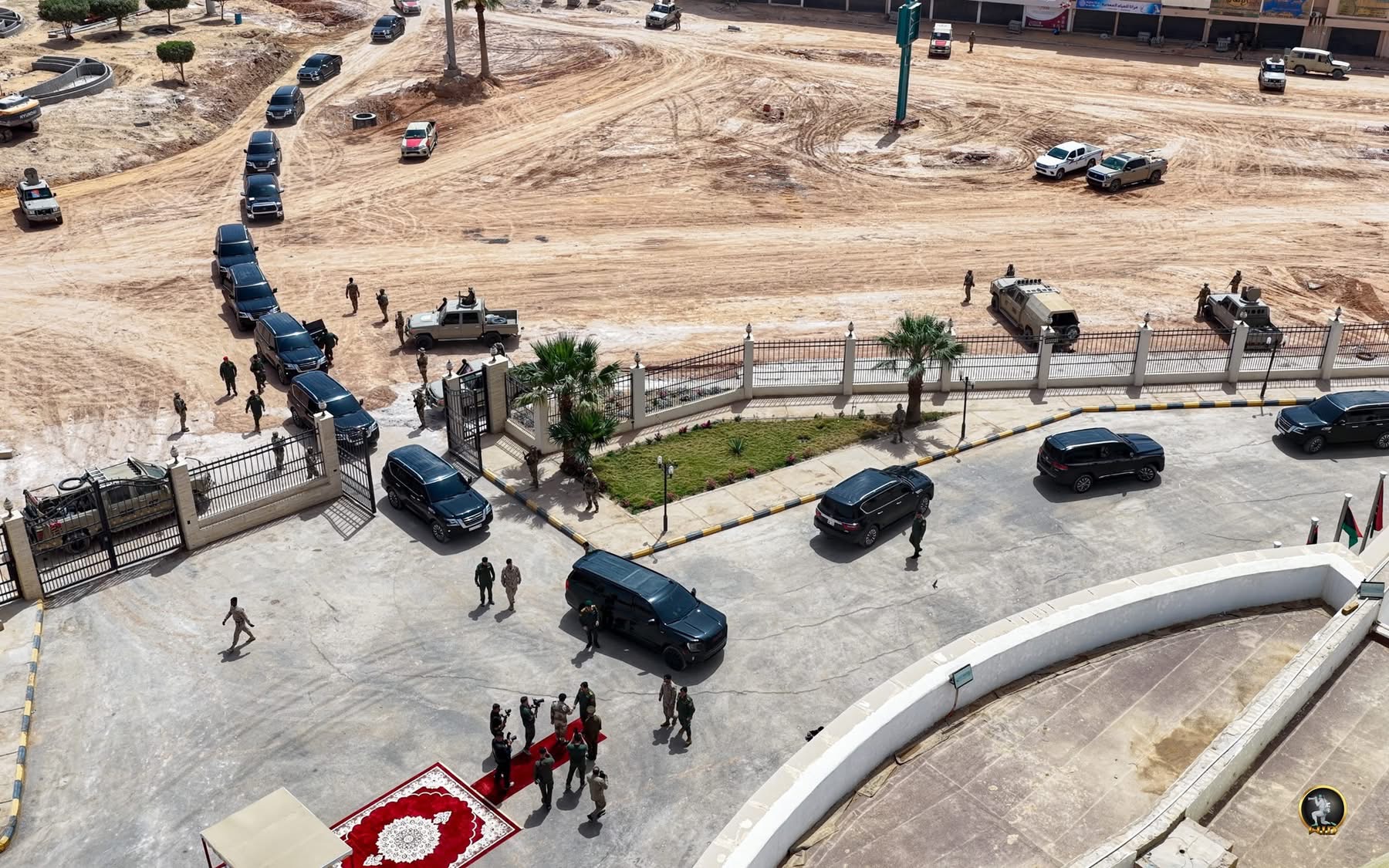 رئيس الأركان العامة يلتقي ضباط المنطقة الجنوبية  ويؤكد أهمية رفع الجاهزية لتعزيز الأمن